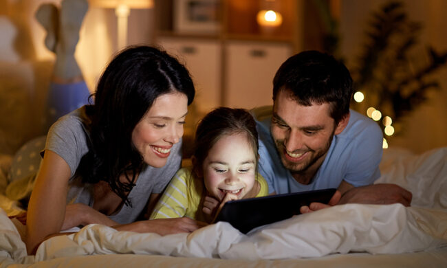 Familia puertorriqueña durante un apagón